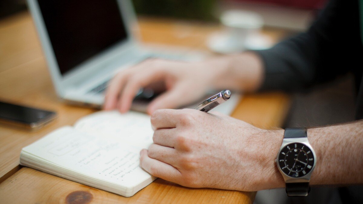 Exceptional Service Awaits: Discovering the Best Immigration Consultant in Edmonton