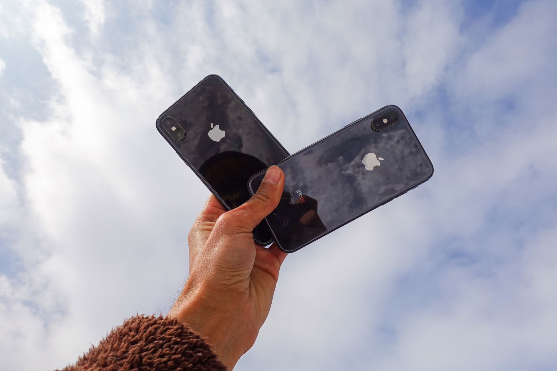 Samsung Apple foldable iPhone